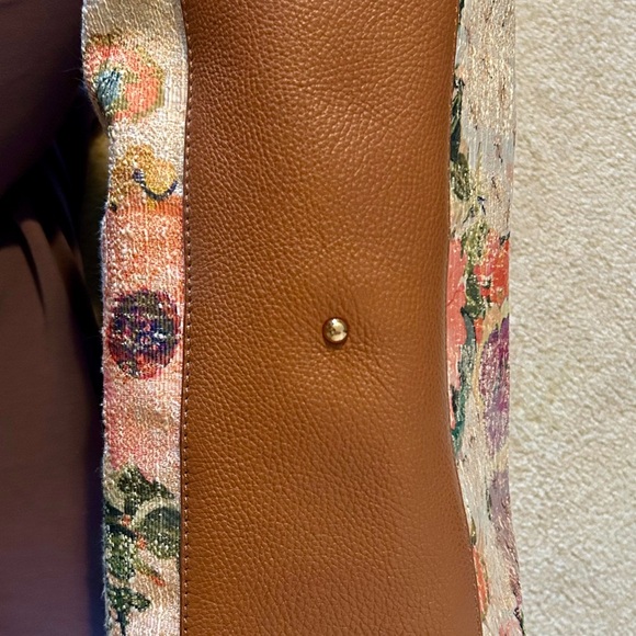 Tory Burch Attersee Floral Patchwork Women's Bag with Wooden Handle - Picture 7 of 8